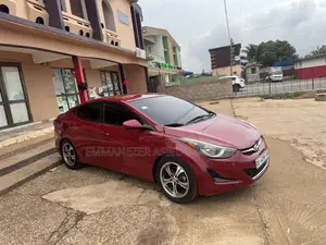 Hyundai Elantra SE Sedan FWD (1.8L 4cyl 6A) 2016 Red