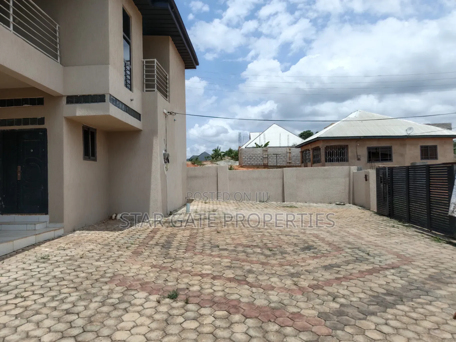 4bdrm House in Donaso, Ejisu-Juaben Municipal for sale