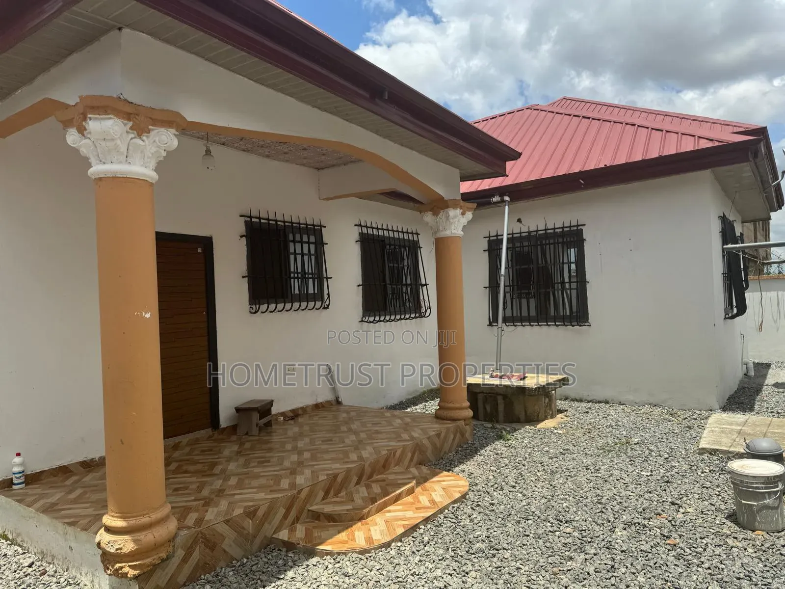 5bdrm House in Amasaman Odontia for sale