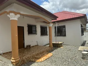 5bdrm House in Amasaman Odontia for sale