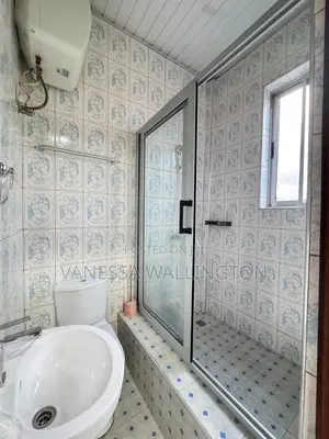 4bdrm House in East Legon, Adjiriganor for rent