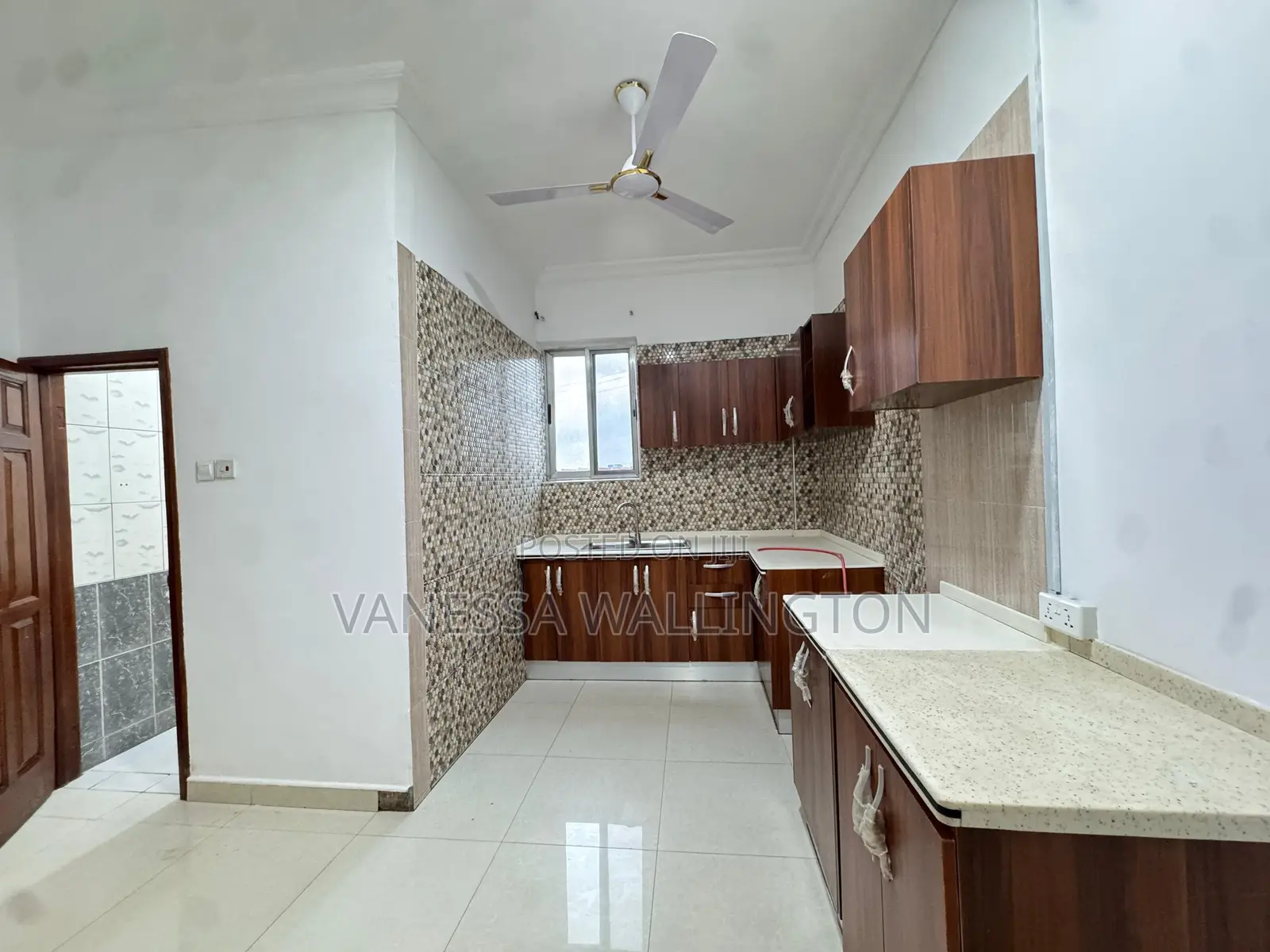 4bdrm House in East Legon, Adjiriganor for rent