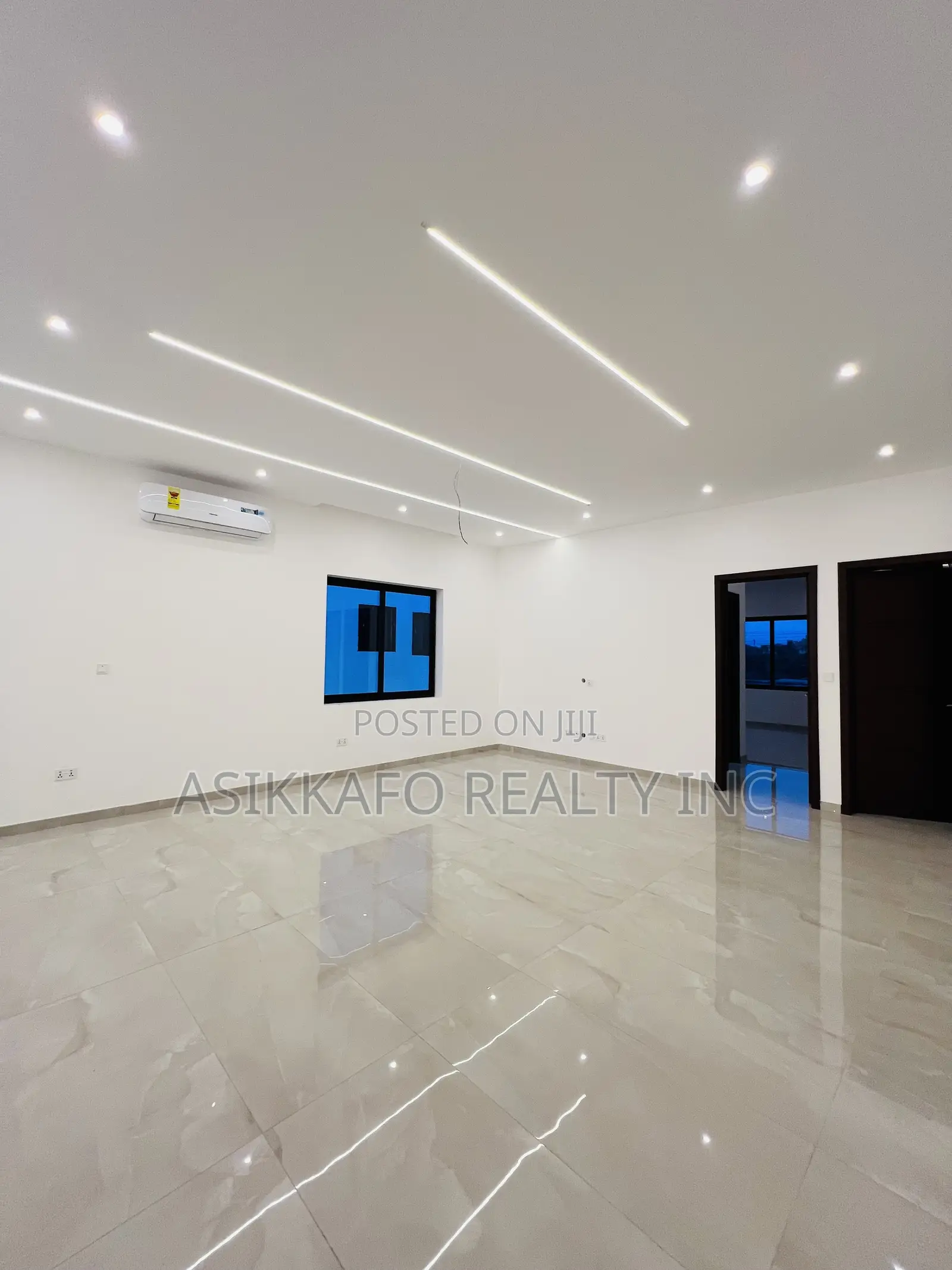 5bdrm Duplex in Estate Prime, Sakumono for sale