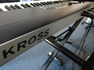 Korg Kross 2-88-Mb 88-Key Synthesizer Workstation - Super Matte Black