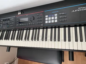 Roland Juno-Ds88 Synthesizer