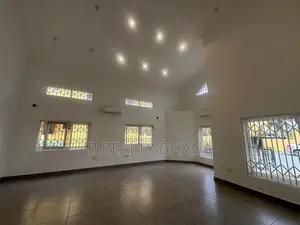 4bdrm House in Airport Residential Area for rent