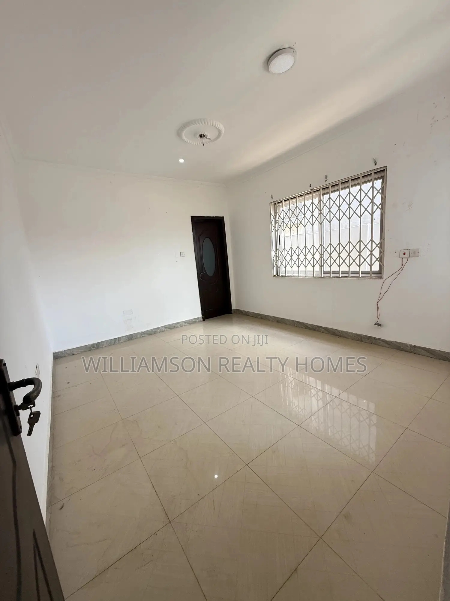 3bdrm House in Hfc Estate Area, Spintex for rent
