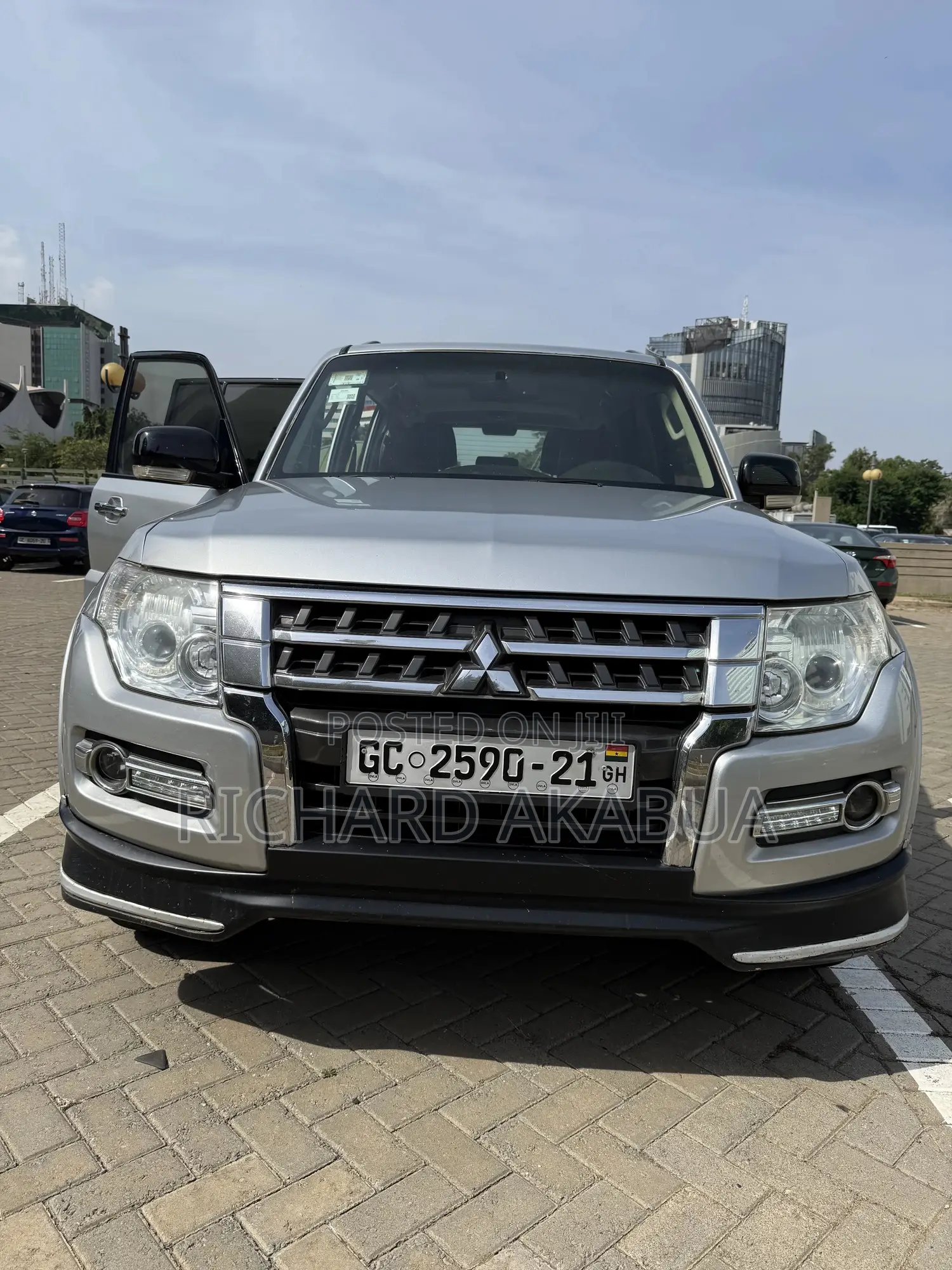 Mitsubishi Pajero V90 3.0 V6 GLS/GLX 2018 Gray
