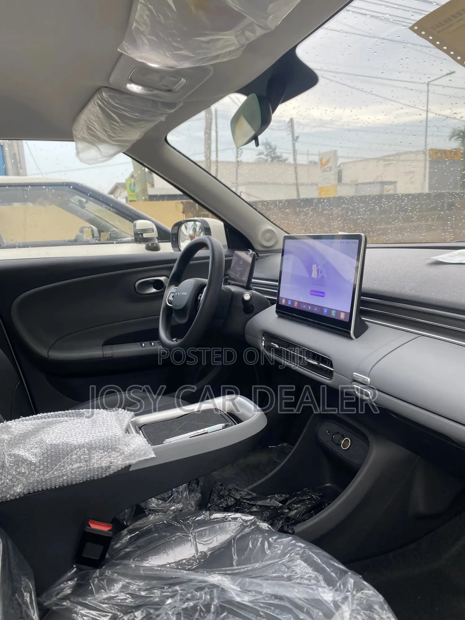 New Dongfeng Nammi 01 31.45 kWh 330 Plus 2025 Off white