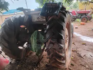 Massey Ferguson 399