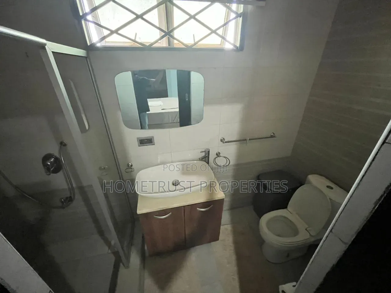 Furnished 3bdrm Duplex in Tseado Burma Hills, Tseaddo for rent