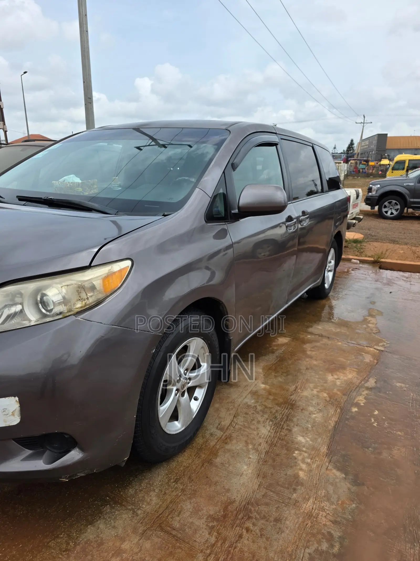 Toyota Sienna LE 8 Passenger 2012 Gray