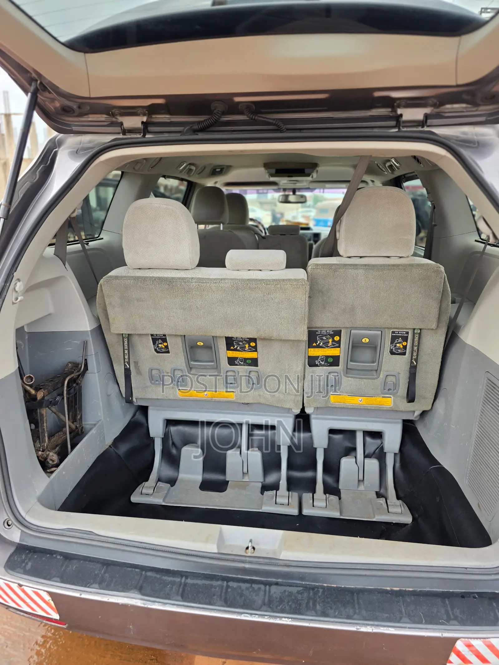 Toyota Sienna LE 8 Passenger 2012 Gray