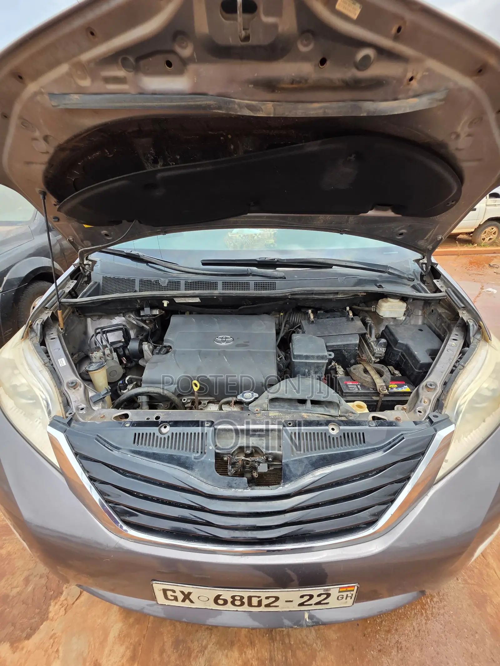 Toyota Sienna LE 8 Passenger 2012 Gray
