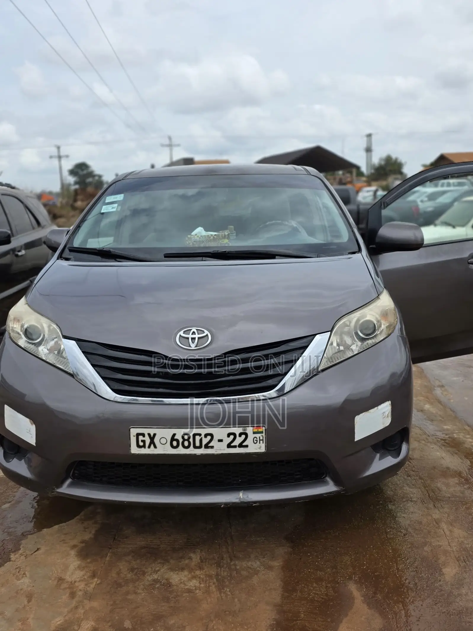 Toyota Sienna LE 8 Passenger 2012 Gray