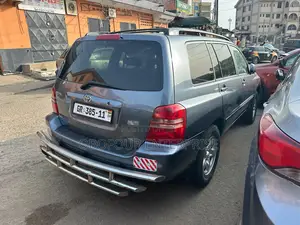Toyota Highlander 4x4 2008 Gray