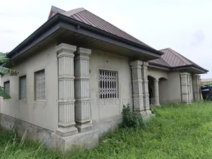 3bdrm House in Ejisu K Lebi for sale