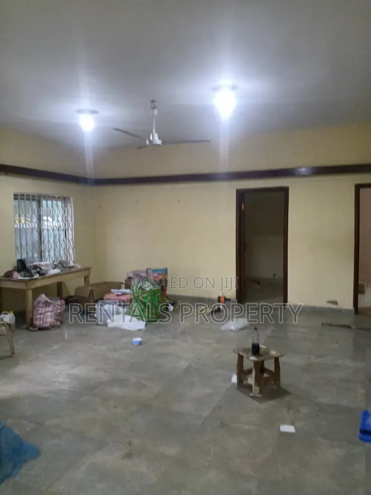 3bdrm Apartment in Abokobi, Pentecost for rent
