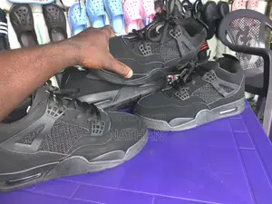 Orginal Jordan Retro 4 All Black Good Quality