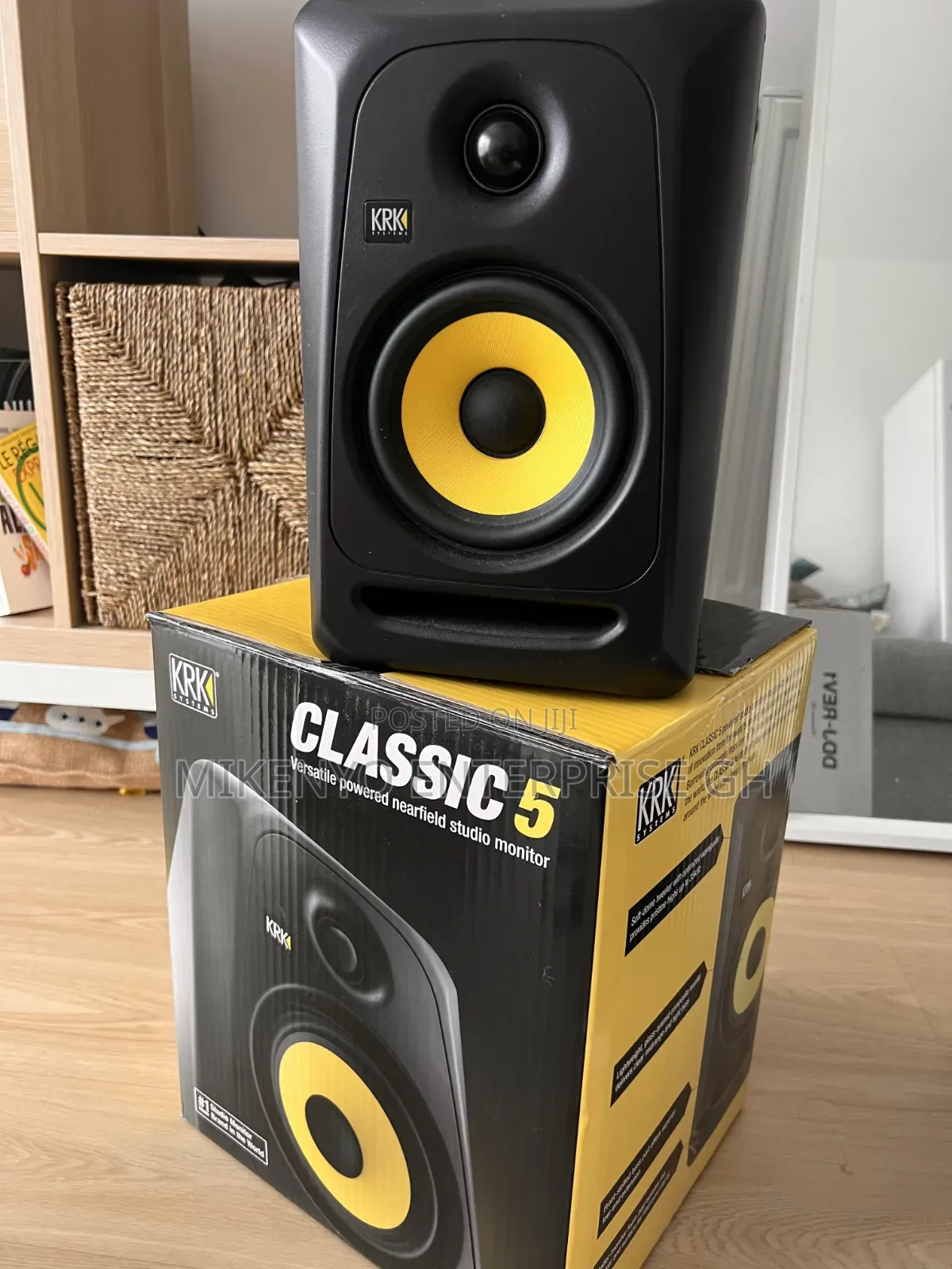 Newkrk Classic 5 5-Inch Powered Studio Monitor Pair