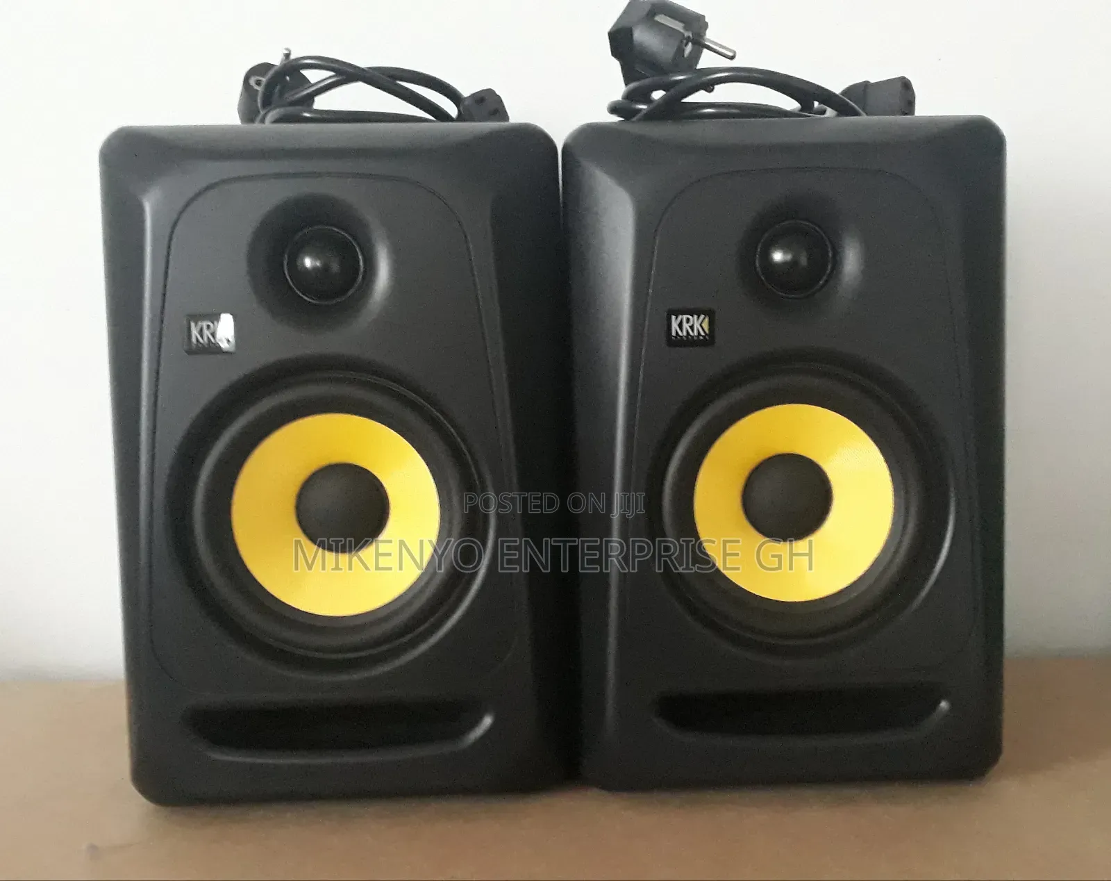 Newkrk Classic 5 5-Inch Powered Studio Monitor Pair
