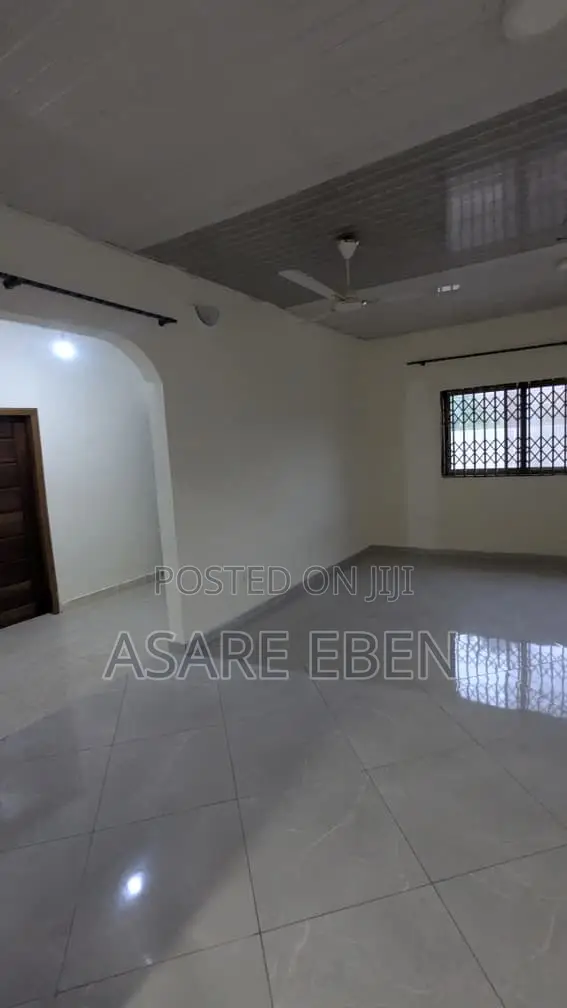 3bdrm House in Weija Junction for rent