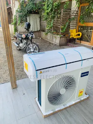 Ultra Modern White 2.5hp Split Dual Inverter 2.5hp
