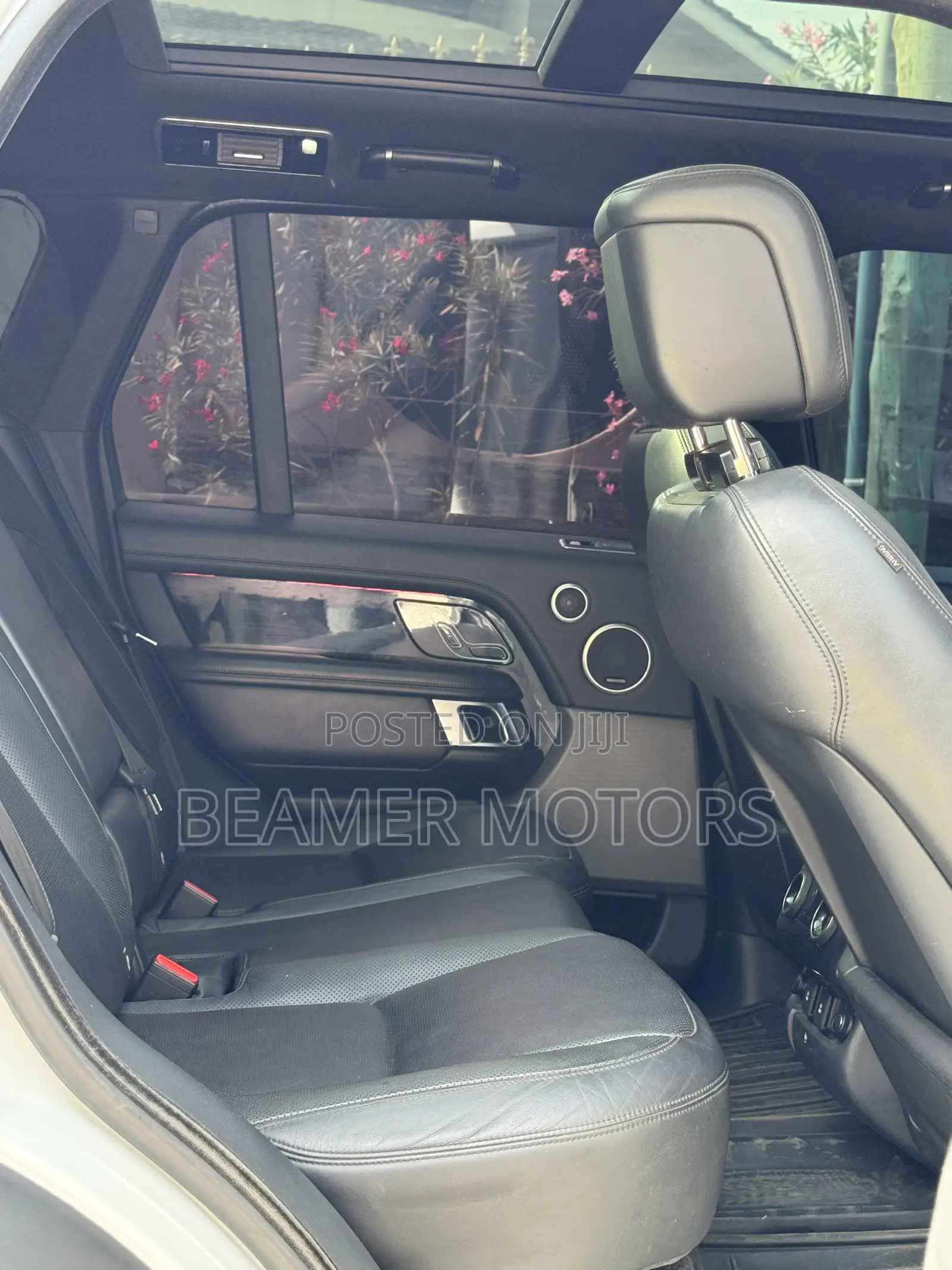Land Rover Range Rover Vogue 2019 White