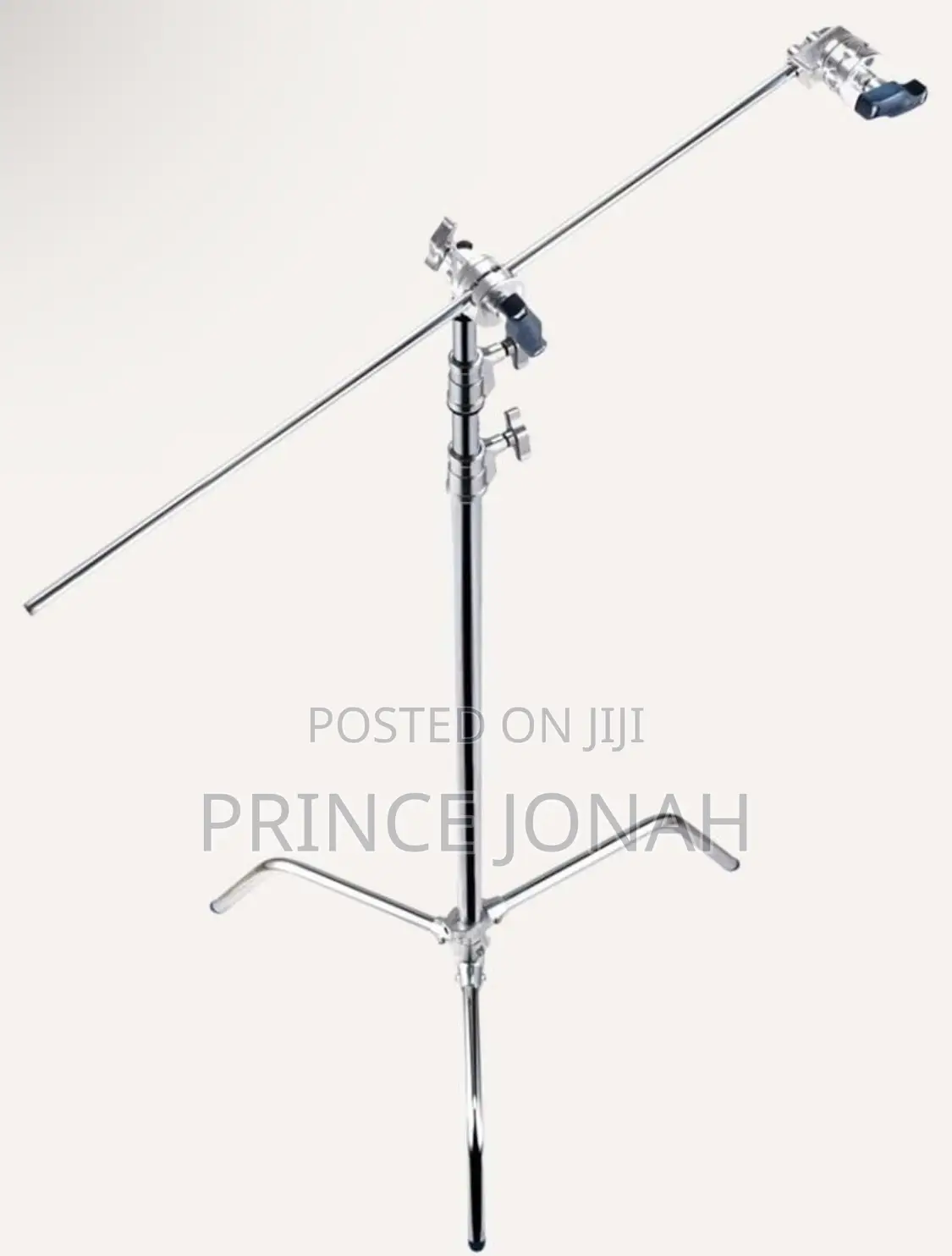 Rent Avenger Matthews Hollywood 20" C-Stand With Sliding Leg