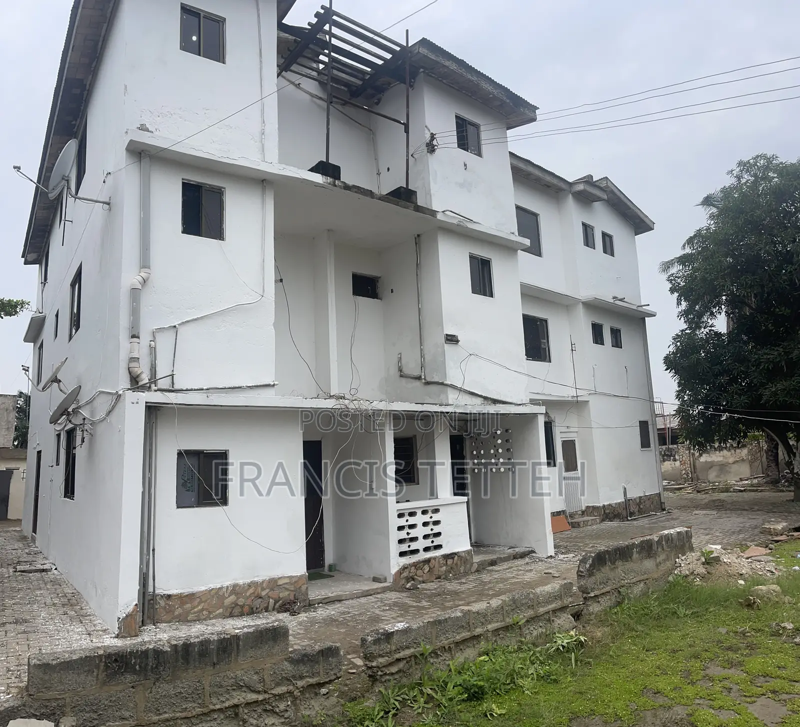 17bdrm House in Teshie-Nungua Estates for sale