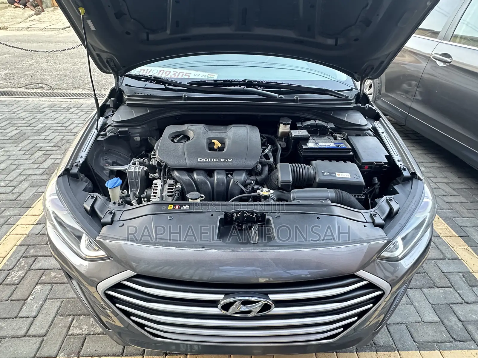 Hyundai Elantra SE Sedan FWD (2.0L 4cyl 6M) 2017 Gray