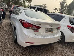 Hyundai Elantra 2016 White
