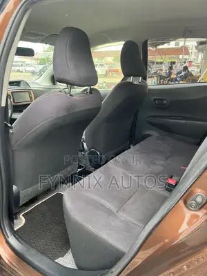 Toyota Vitz 1.3 AWD 3dr 2013 Brown