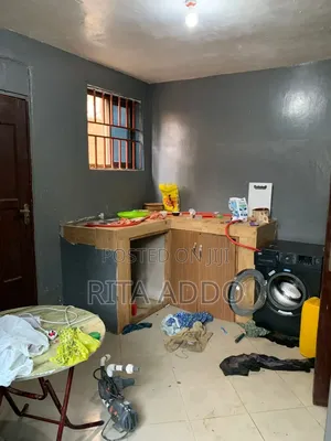 2bdrm Apartment in Lakeside for rent
