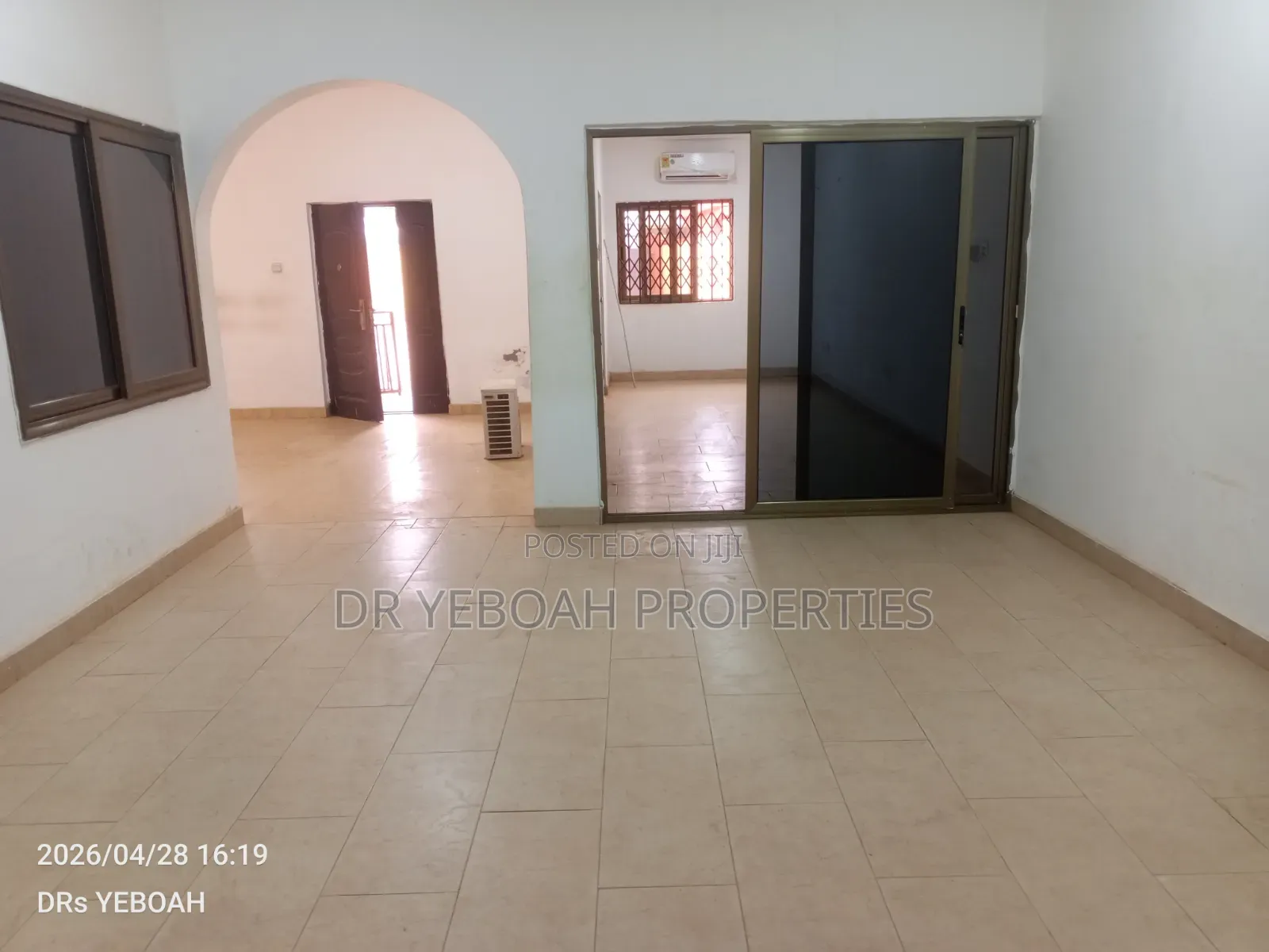 3bdrm House in Nice:-3 Bedrooms, Coca Cola for rent