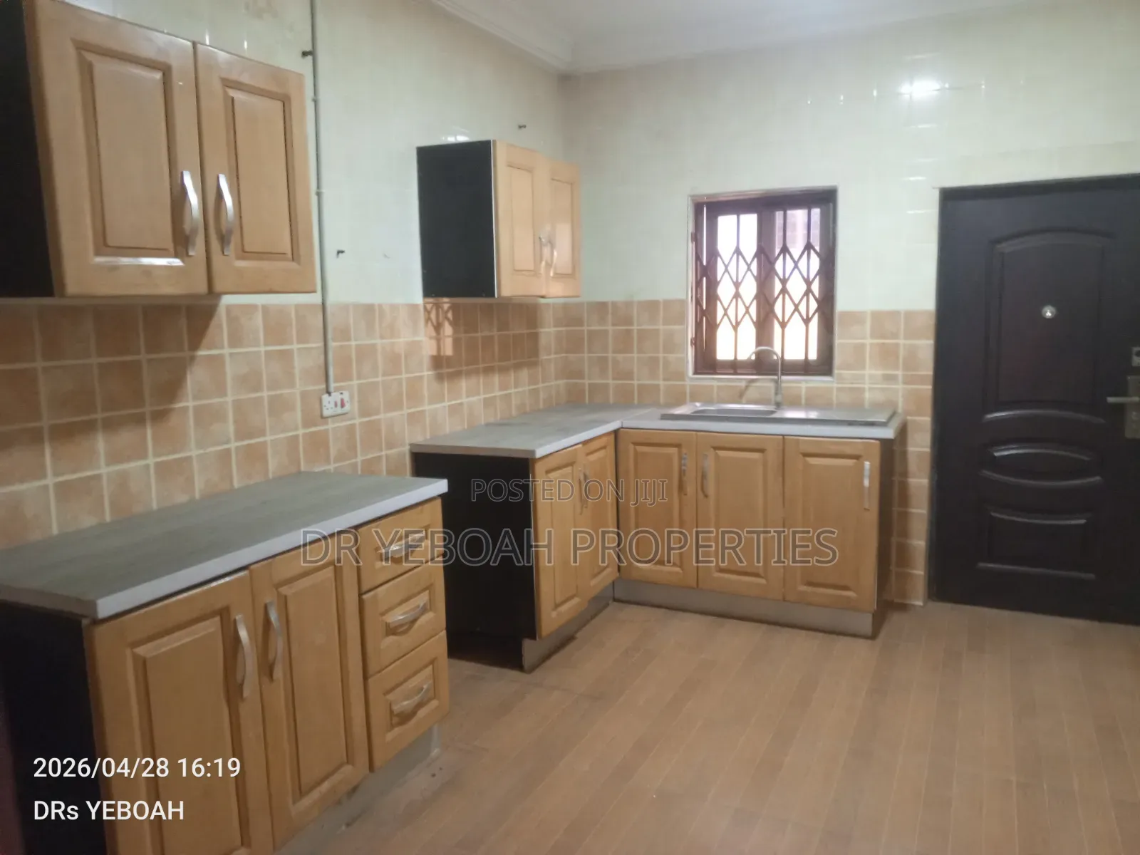 3bdrm House in Nice:-3 Bedrooms, Coca Cola for rent