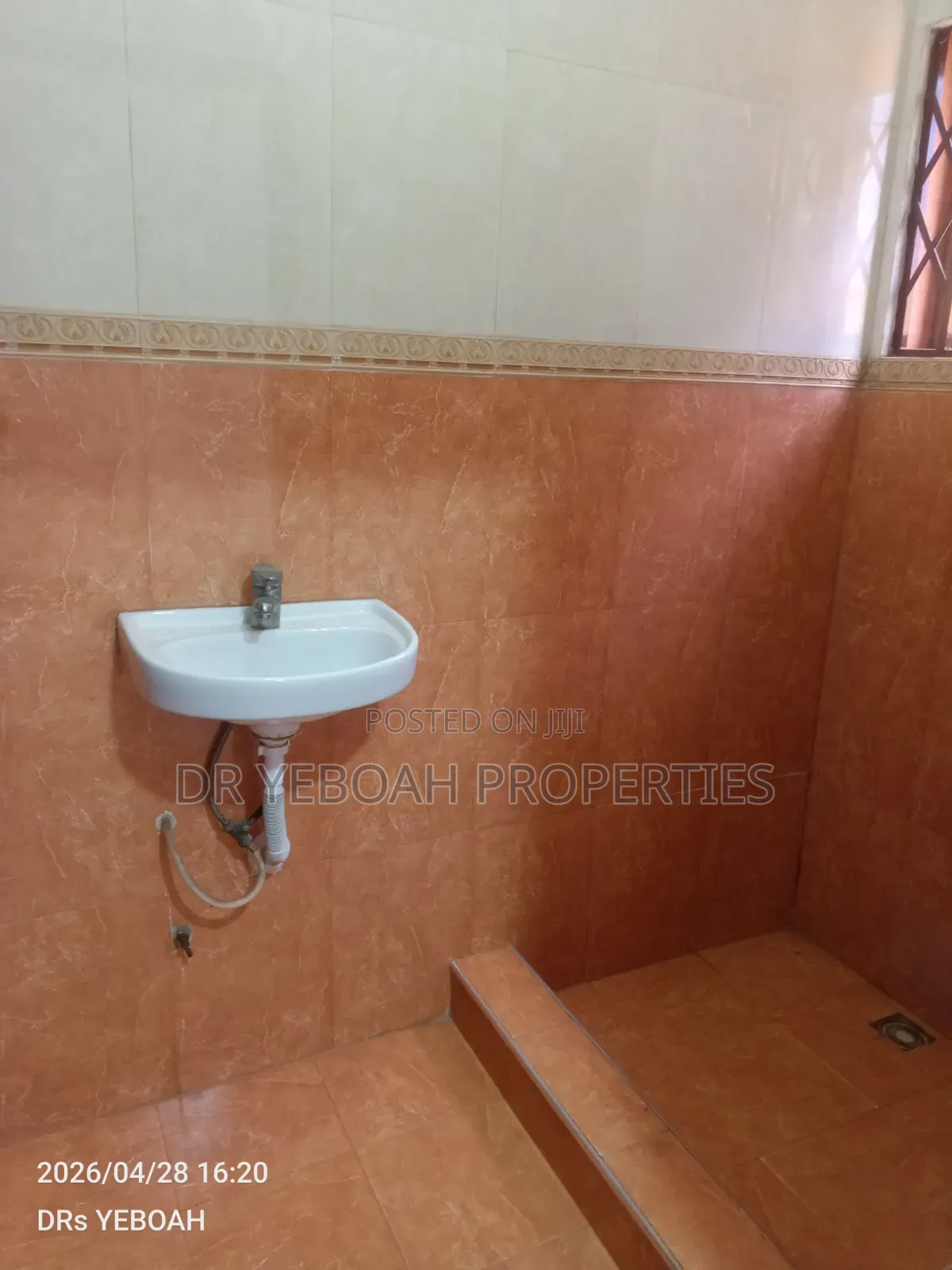 3bdrm House in Nice:-3 Bedrooms, Coca Cola for rent