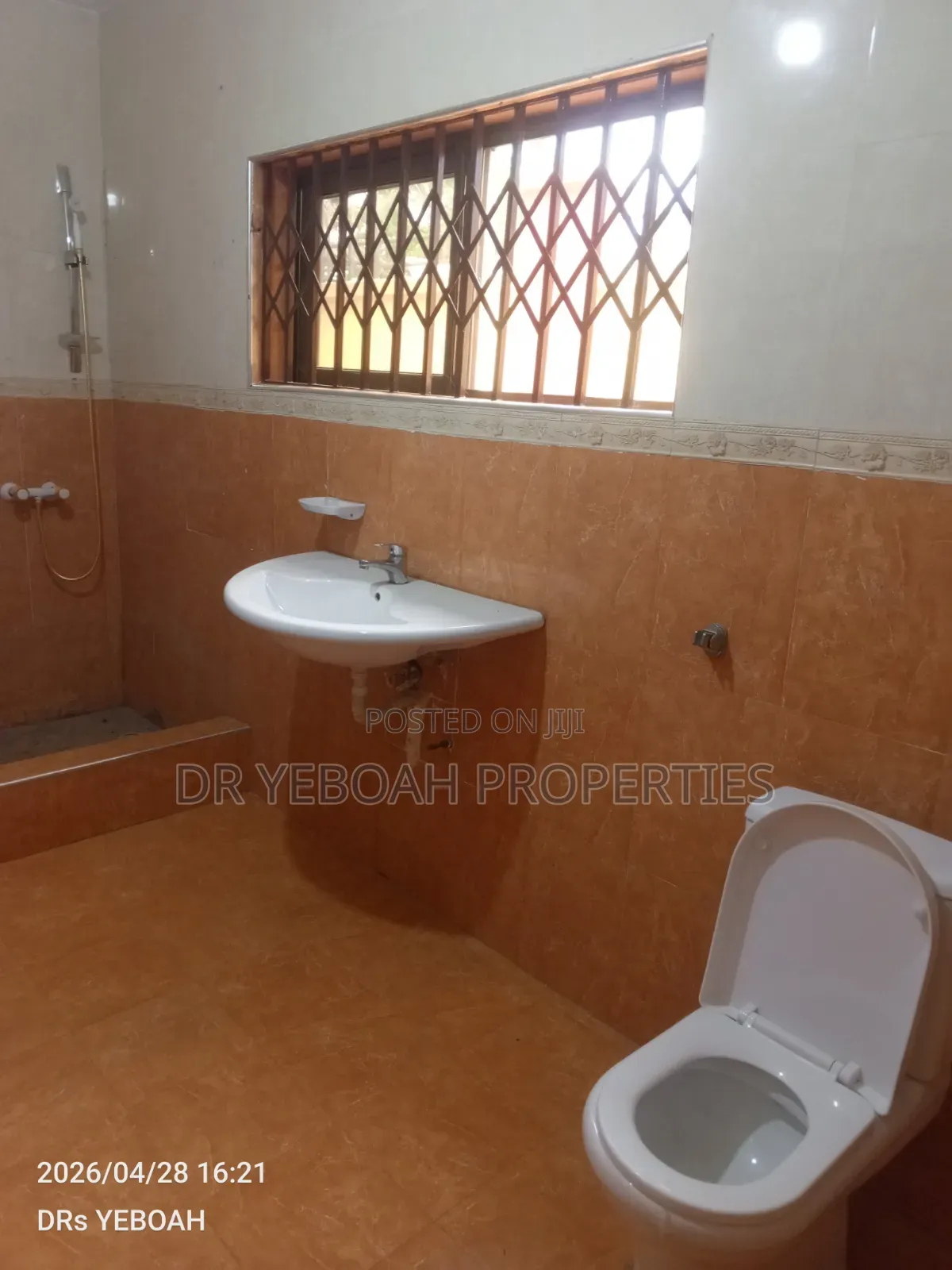 3bdrm House in Nice:-3 Bedrooms, Coca Cola for rent