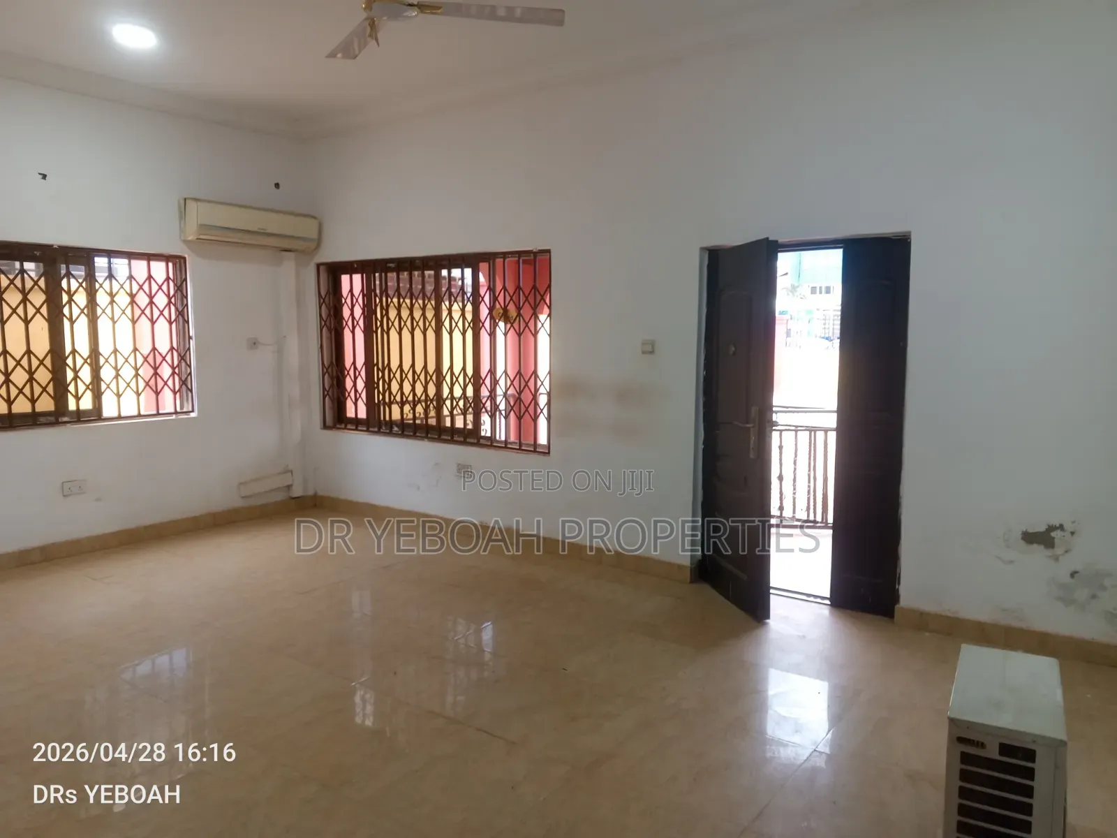 3bdrm House in Nice:-3 Bedrooms, Coca Cola for rent