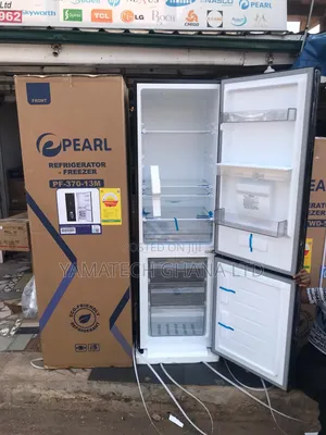 Beautiful Design Pearl Black Mirror 262 Litre Fridge With Dispenser