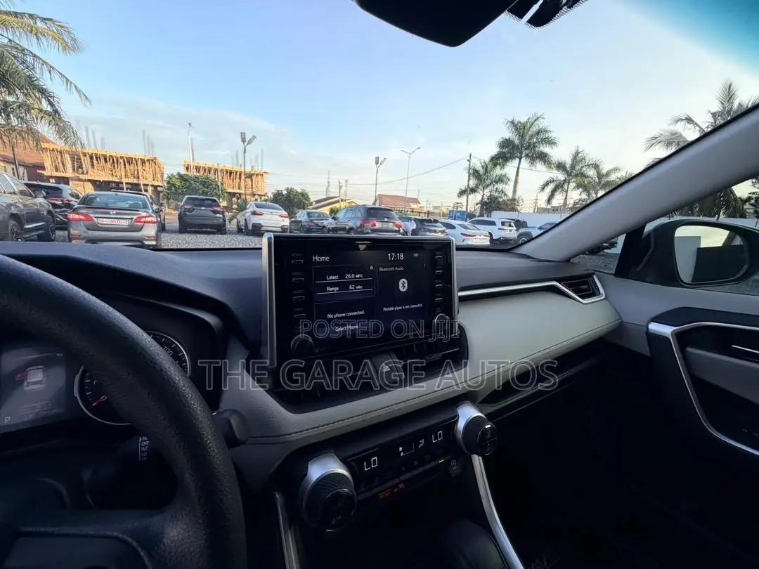 Toyota RAV4 XLE AWD 2020 Gray