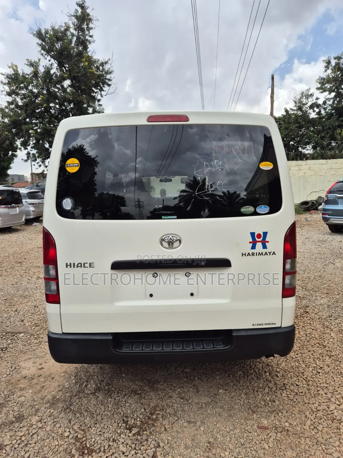 Toyota HiAce 2015 White