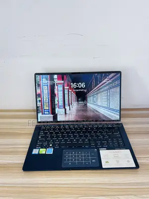 Laptop Asus ZenBook 13 UX331UN 8GB Intel Core i5 SSD 256GB