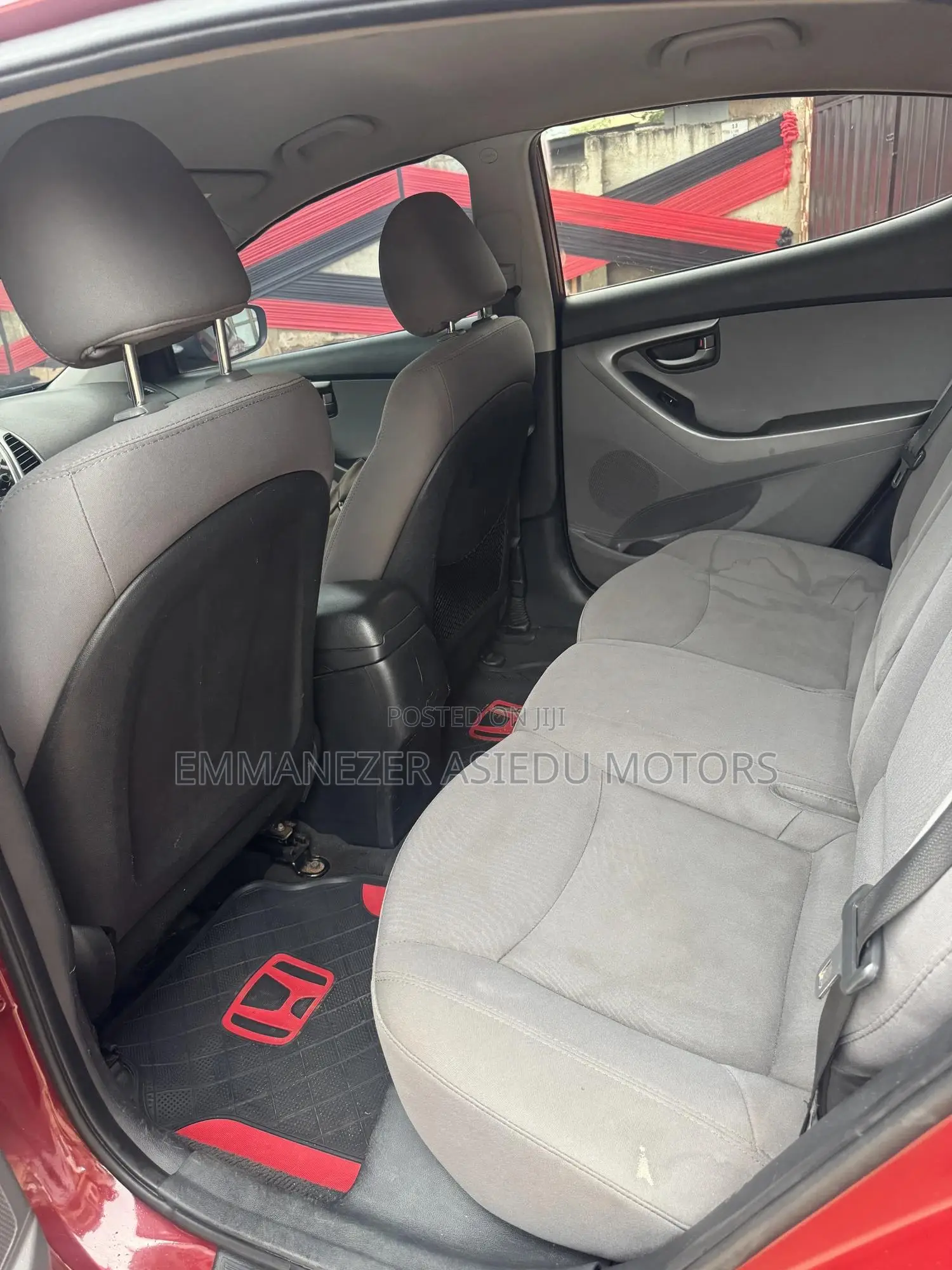 Hyundai Elantra SE Sedan FWD (1.8L 4cyl 6A) 2016 Red