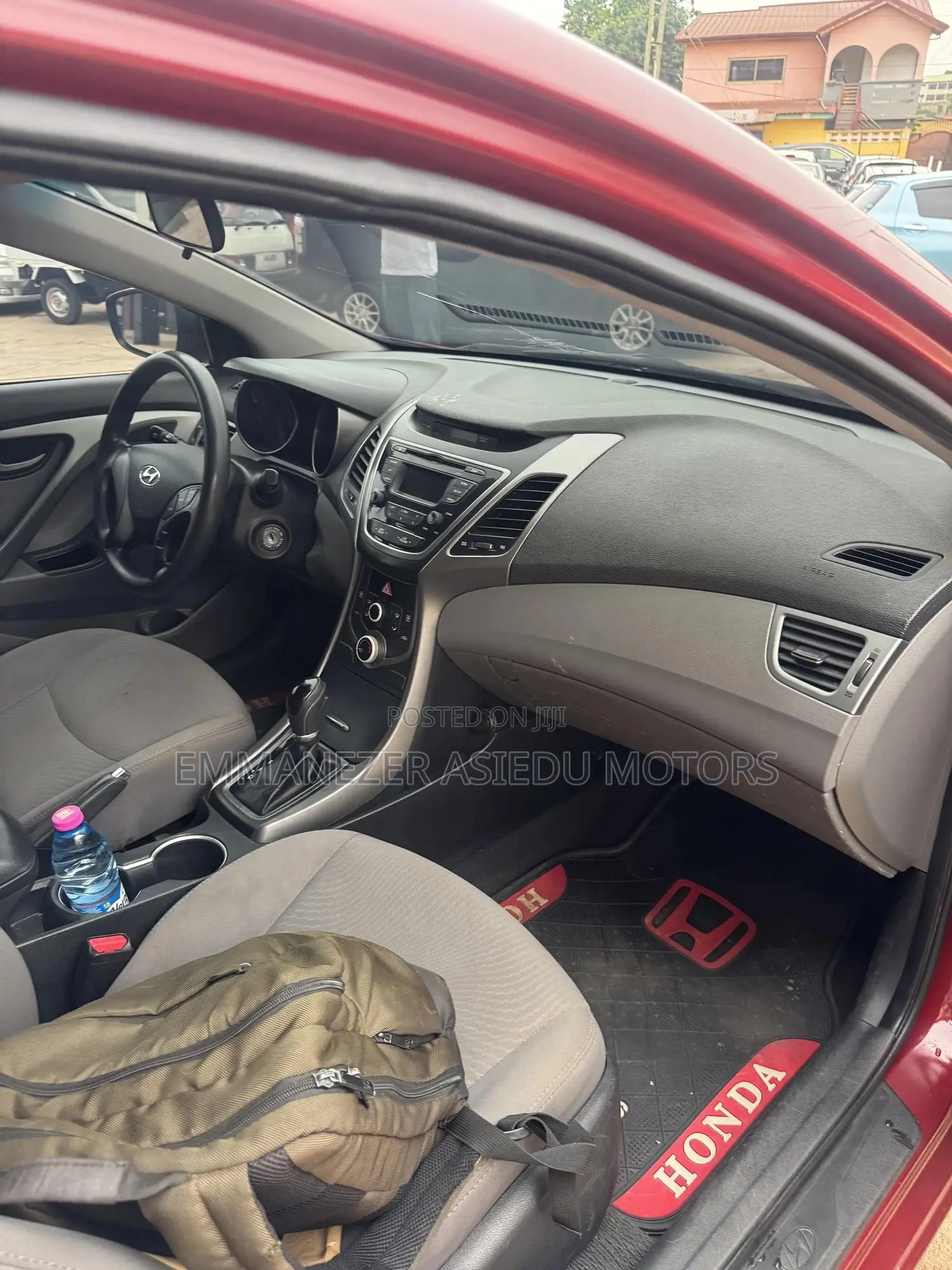 Hyundai Elantra SE Sedan FWD (1.8L 4cyl 6A) 2016 Red
