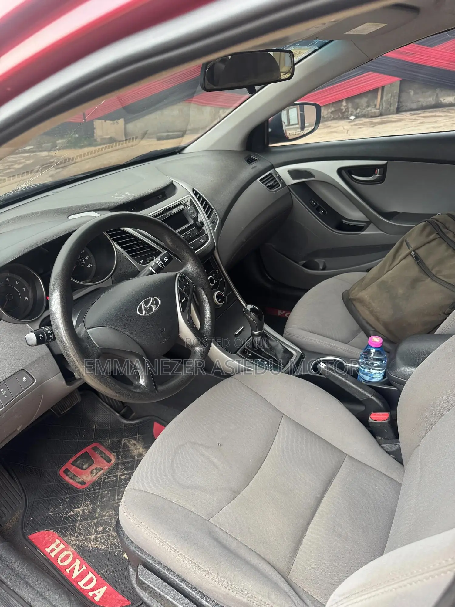 Hyundai Elantra SE Sedan FWD (1.8L 4cyl 6A) 2016 Red