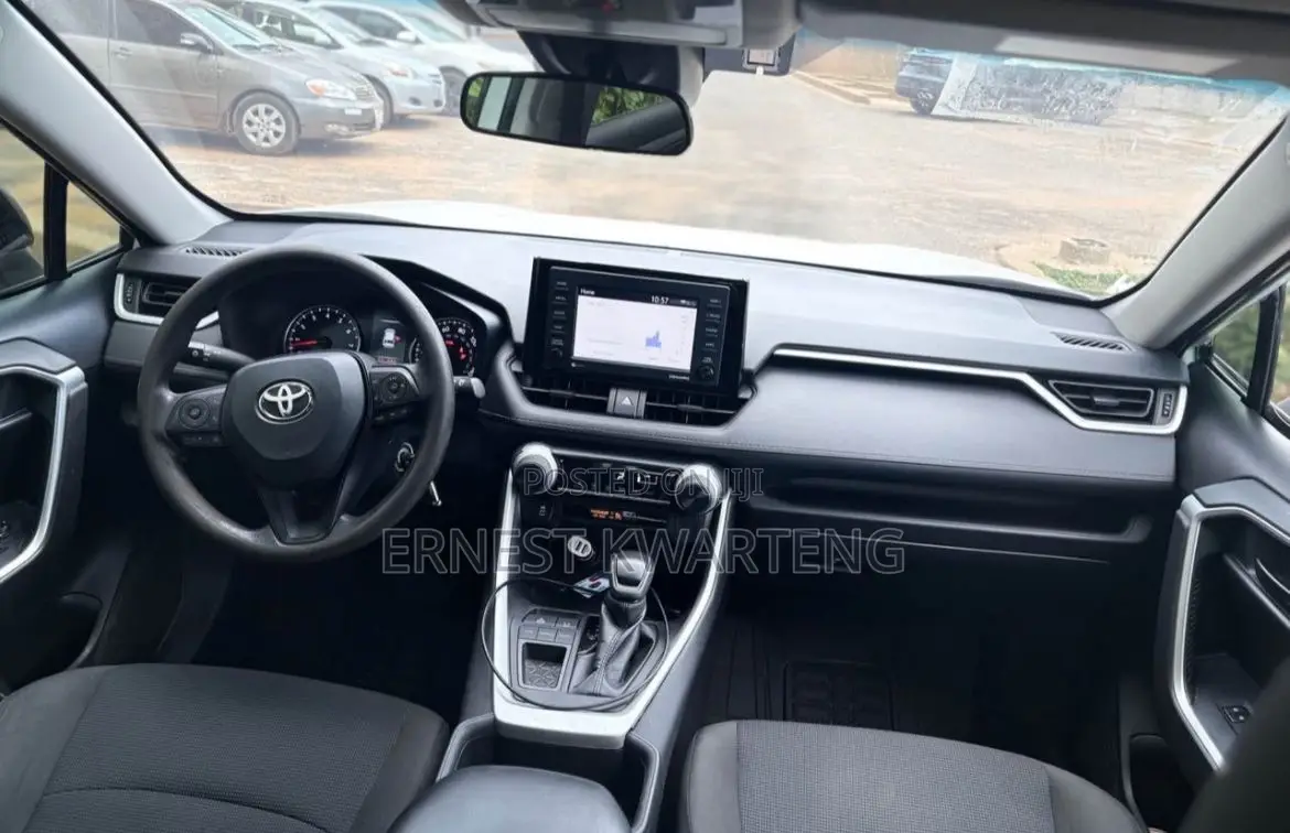 Toyota RAV4 2023 White