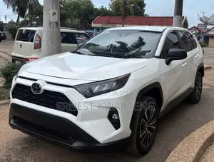 Toyota RAV4 2023 White