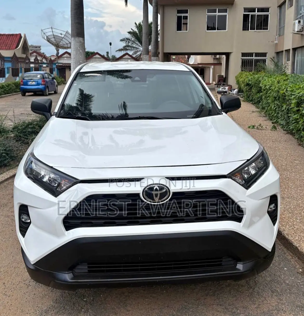 Toyota RAV4 2023 White