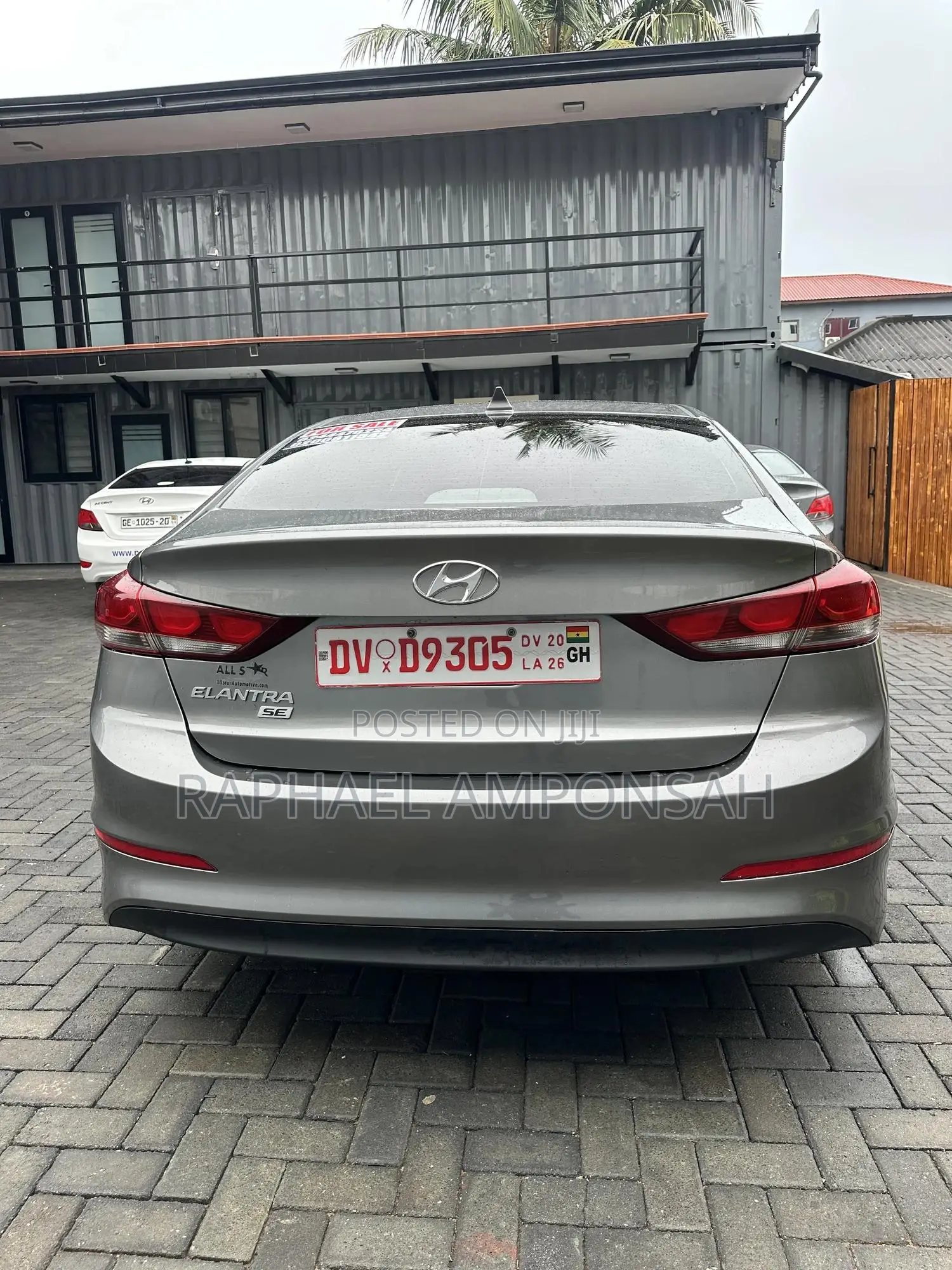 Hyundai Elantra SE Sedan FWD (2.0L 4cyl 6M) 2017 Gray